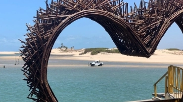 PRAIA DE ÁGUAS BELAS + CENTRO DE ARTESANATO